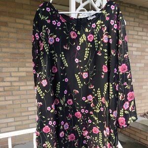 3/$20- Shift dress knee length